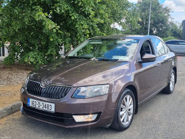 Skoda Octavia Saloon, Diesel, 2016, Brown