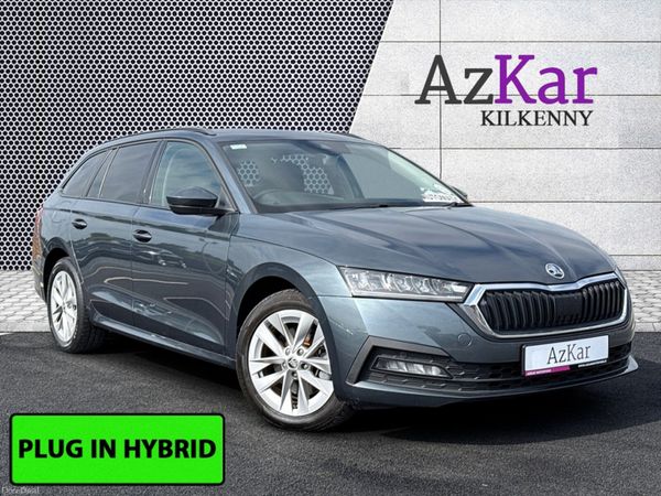 Skoda Octavia Estate, Petrol, 2022, Grey