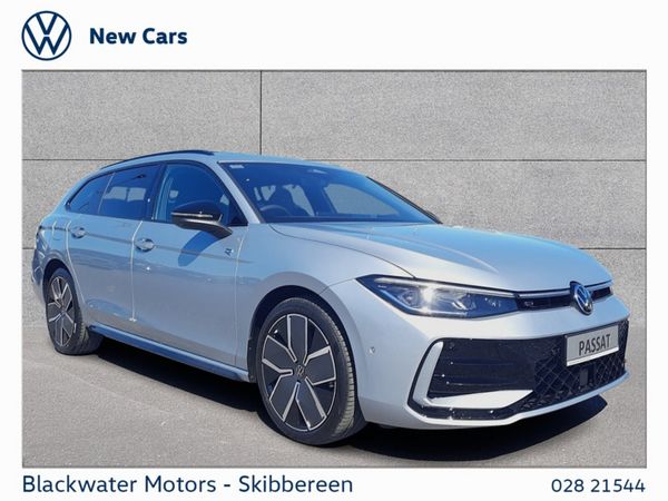 Volkswagen Passat Estate, Diesel, 2026, Silver