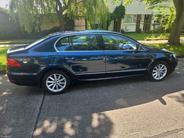 Skoda Superb Saloon, Diesel, 2014, Blue