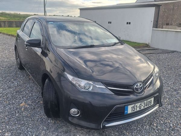 Toyota Auris Hatchback, Diesel, 2015, Black