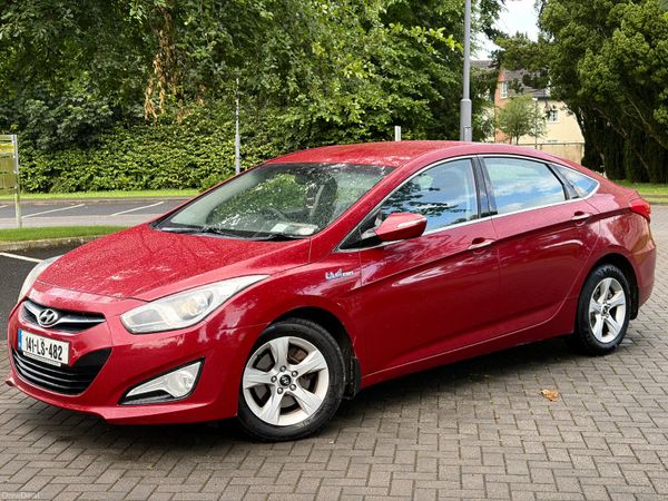 Hyundai i40 Saloon, Diesel, 2014, Red