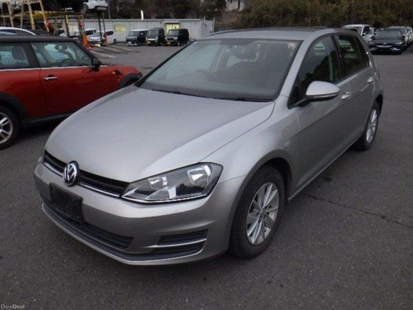 Volkswagen Golf Hatchback, Petrol, 2015, Silver