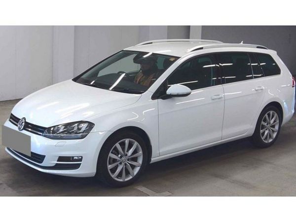 Volkswagen Golf Estate, Petrol, 2017, White
