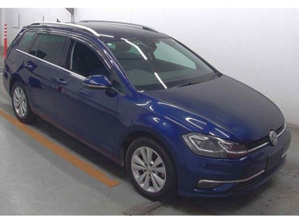 Volkswagen Golf Estate, Petrol, 2017, Blue