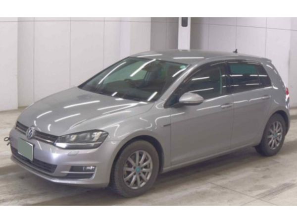 Volkswagen Golf Hatchback, Petrol, 2015, Silver