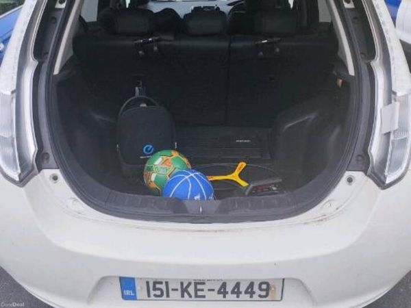 Nissan Leaf Hatchback, Electric, 2015, White
