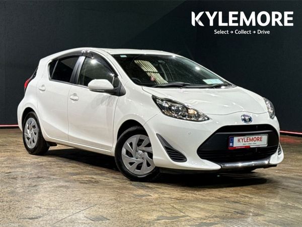 Toyota Aqua Hatchback, Petrol Hybrid, 2020, White