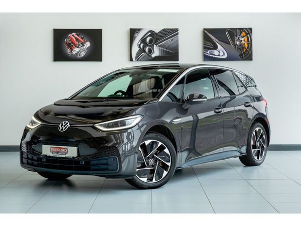 Volkswagen ID.3 Hatchback, Electric, 2023, Grey
