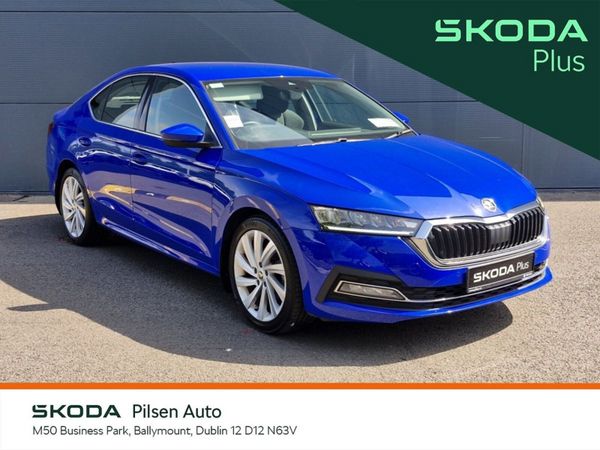Skoda Octavia Saloon, Petrol, 2023, Blue