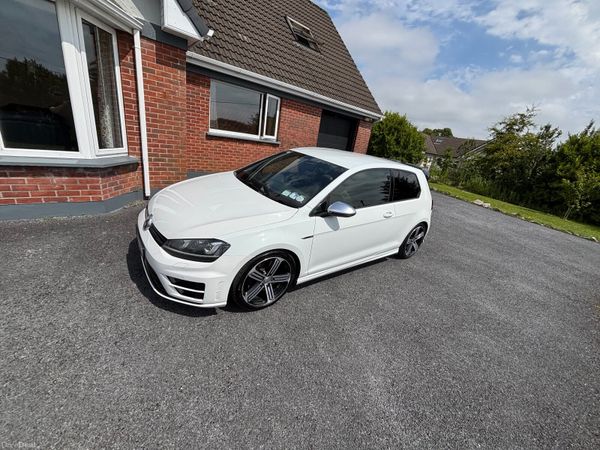 Volkswagen Golf Hatchback, Petrol, 2014, White