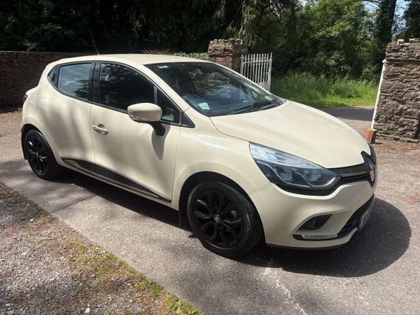 Renault Clio Hatchback, Petrol, 2018, Brown