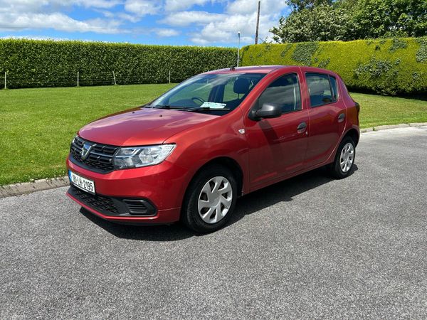 Dacia Sandero Hatchback, Petrol, 2018, Red