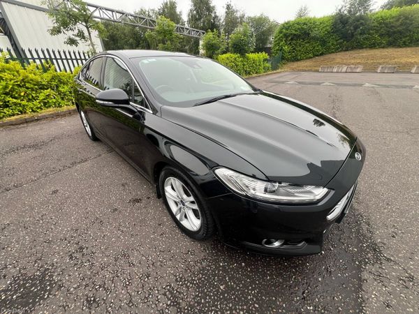 Ford Mondeo Hatchback, Diesel, 2015, Black