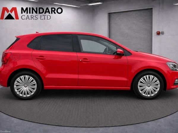 Volkswagen Polo Hatchback, Petrol, 2015, Red