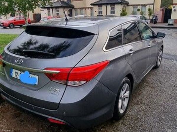 Hyundai i40 Estate, Diesel, 2012, Silver