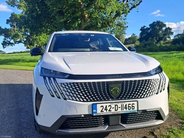 Peugeot 3008 MPV, Petrol Hybrid, 2024, White