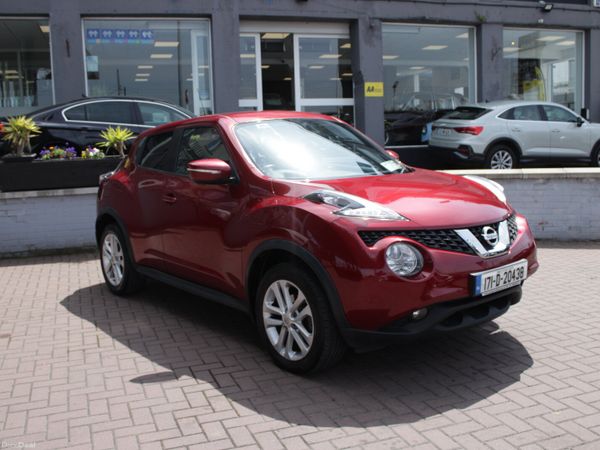Nissan Juke SUV, Petrol, 2017, Red