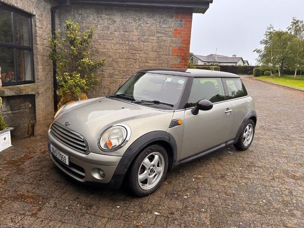 Mini Cooper Hatchback, Diesel, 2009, Silver