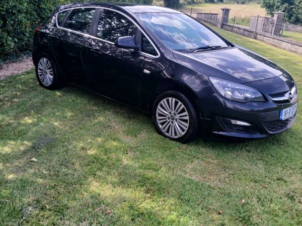 Opel Astra Hatchback, Diesel, 2015, Black