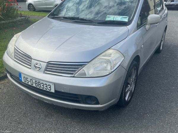 Nissan Tiida Saloon, Petrol, 2005, Silver