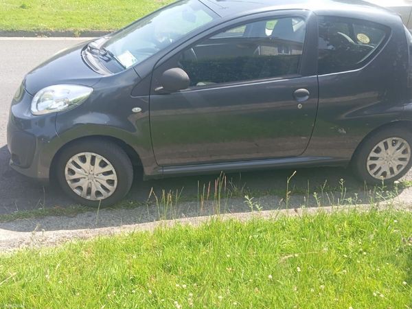 Citroen C1 Hatchback, Petrol, 2013, Grey