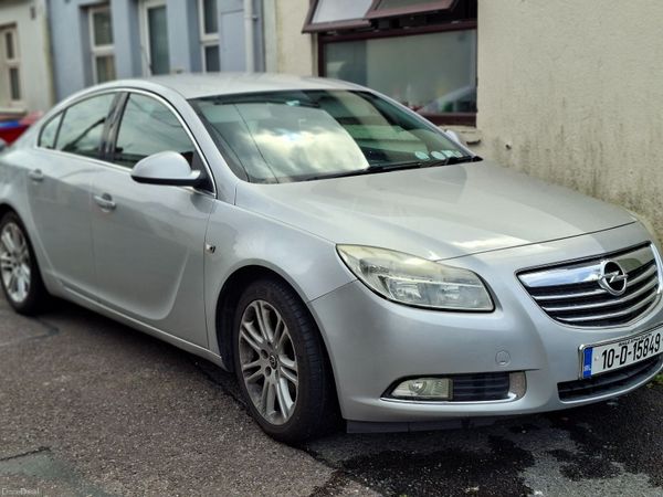 Opel Insignia Hatchback, Diesel, 2010, Silver