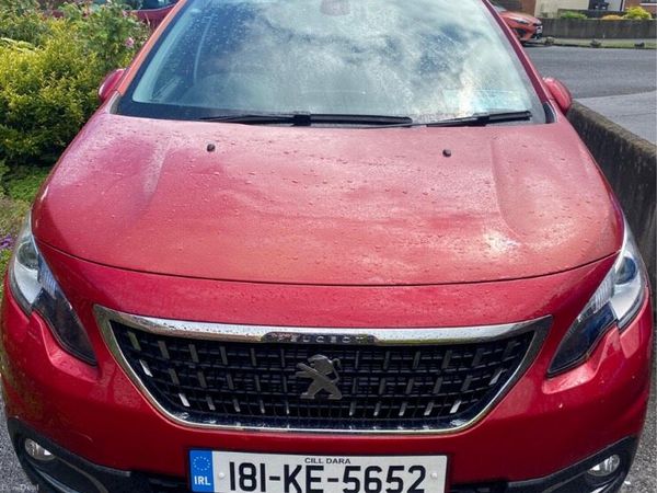 Peugeot 2008 Hatchback, Petrol, 2018, Red