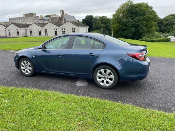 Opel Insignia Saloon, Diesel, 2016, Blue