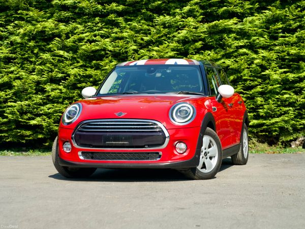 Mini Cooper Hatchback, Diesel, 2018, Red