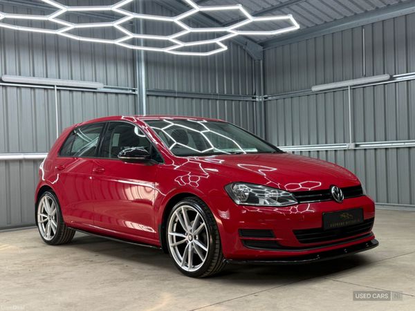 Volkswagen Golf Hatchback, Diesel, 2014, Red
