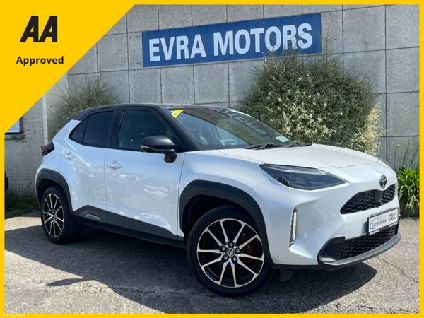 Toyota Yaris Cross SUV, Petrol Hybrid, 2023, White