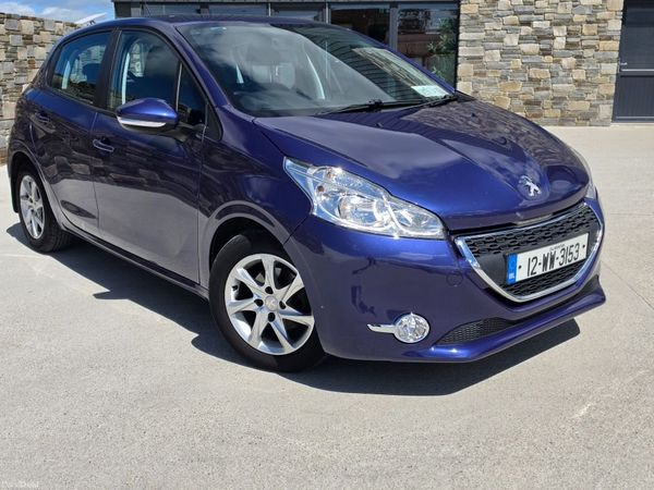 Peugeot 208 Hatchback, Petrol, 2012, Blue