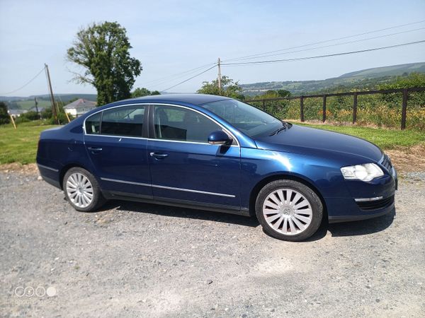 Volkswagen Passat Saloon, Diesel, 2009, Blue