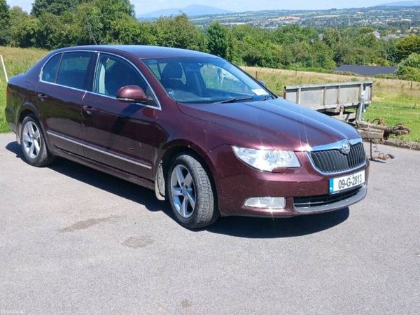 Skoda Superb Saloon, Diesel, 2009, Red