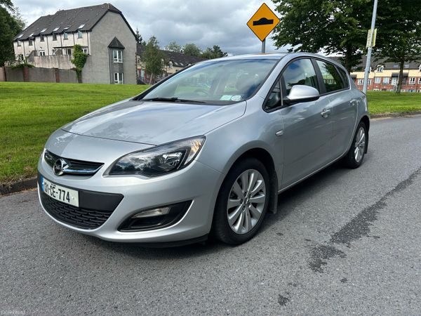 Opel Astra MPV, Petrol, 2013, Silver