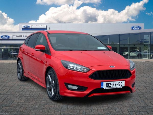 Ford Focus Hatchback, Diesel, 2018, Red