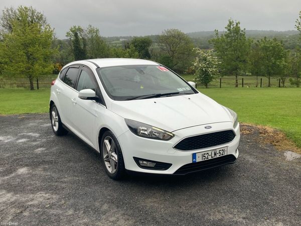 Ford Focus Hatchback, Petrol, 2015, White