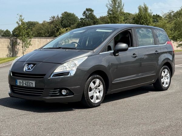 Peugeot 5008 MPV, Diesel, 2011, Grey