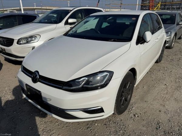 Volkswagen Golf Hatchback, Petrol, 2018, White