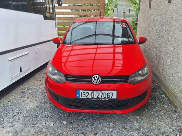 Volkswagen Polo Hatchback, Petrol, 2013, Red