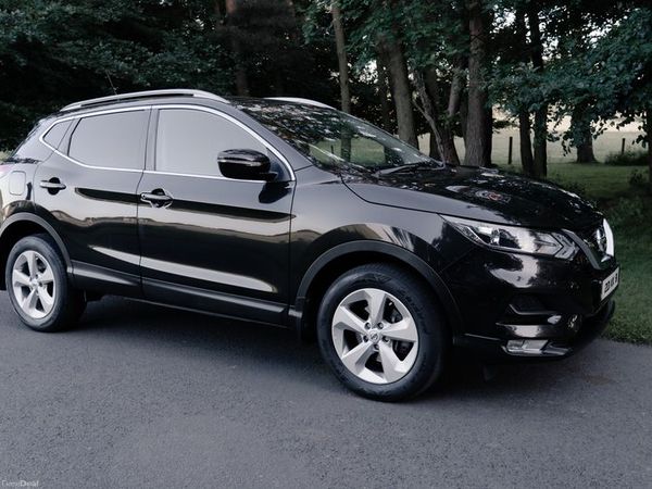 Nissan Qashqai MPV, Petrol, 2020, Black