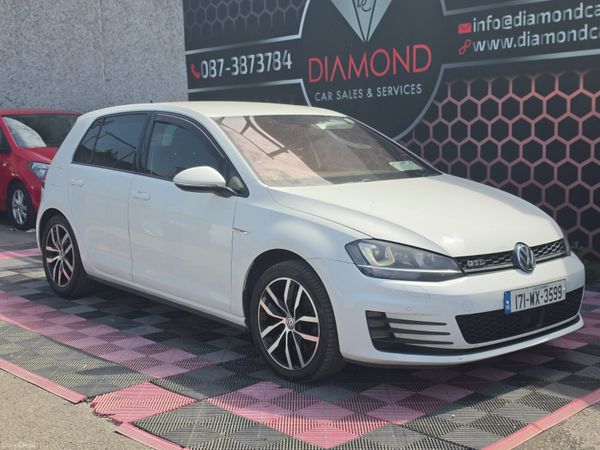 Volkswagen Golf Hatchback, Diesel, 2017, White