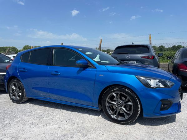 Ford Focus Hatchback, Petrol, 2019, Blue