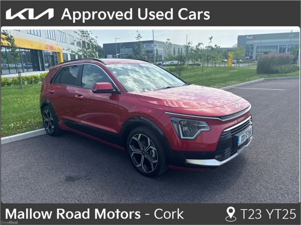 Kia Niro SUV, Petrol Hybrid, 2023, Red