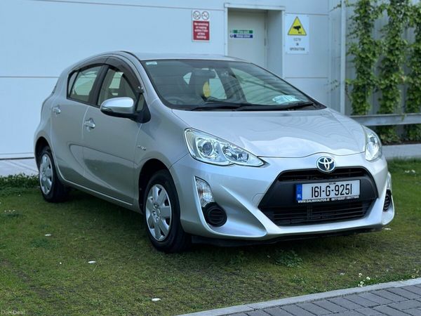 Toyota Aqua Hatchback, Petrol Hybrid, 2016, Silver