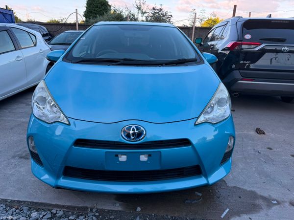 Toyota Aqua Hatchback, Petrol Hybrid, 2014, Blue