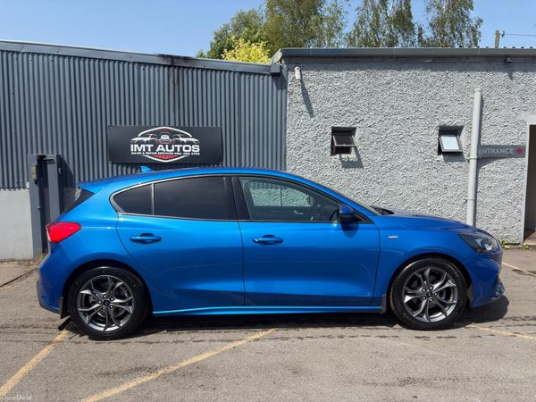 Ford Focus Hatchback, Diesel, 2019, Blue