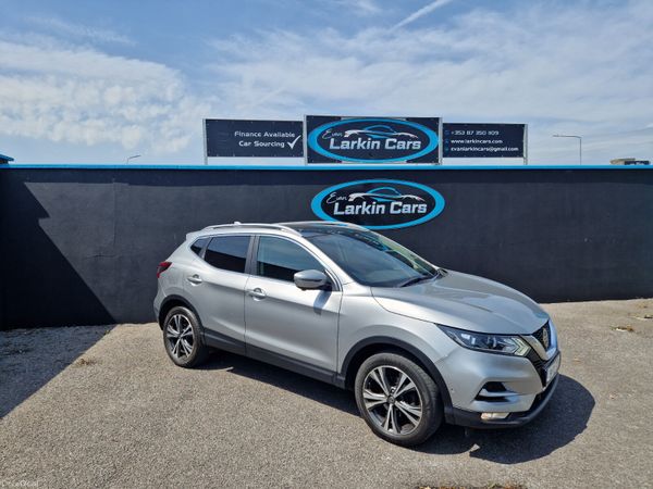 Nissan Qashqai Hatchback, Diesel, 2019, Silver