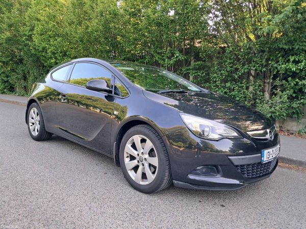 Opel Astra Hatchback, Petrol, 2013, Black